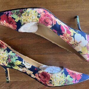 Woman's‎ Heels Nine West Arlene 2 Size 7.5 W Floral Print Pumps Heels GUC